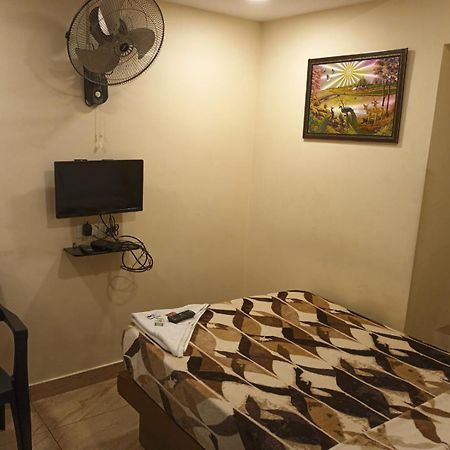 Majestic Inn Тривандрум Экстерьер фото