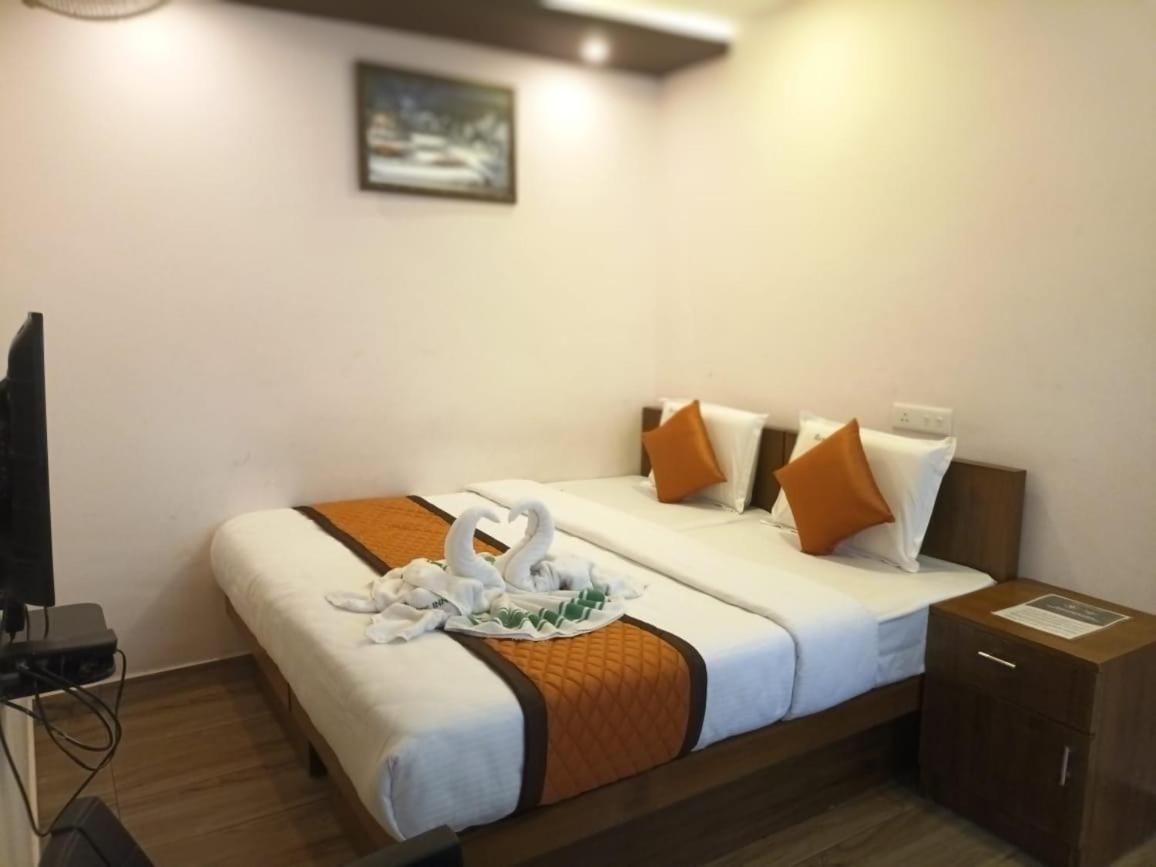 Majestic Inn Тривандрум Экстерьер фото