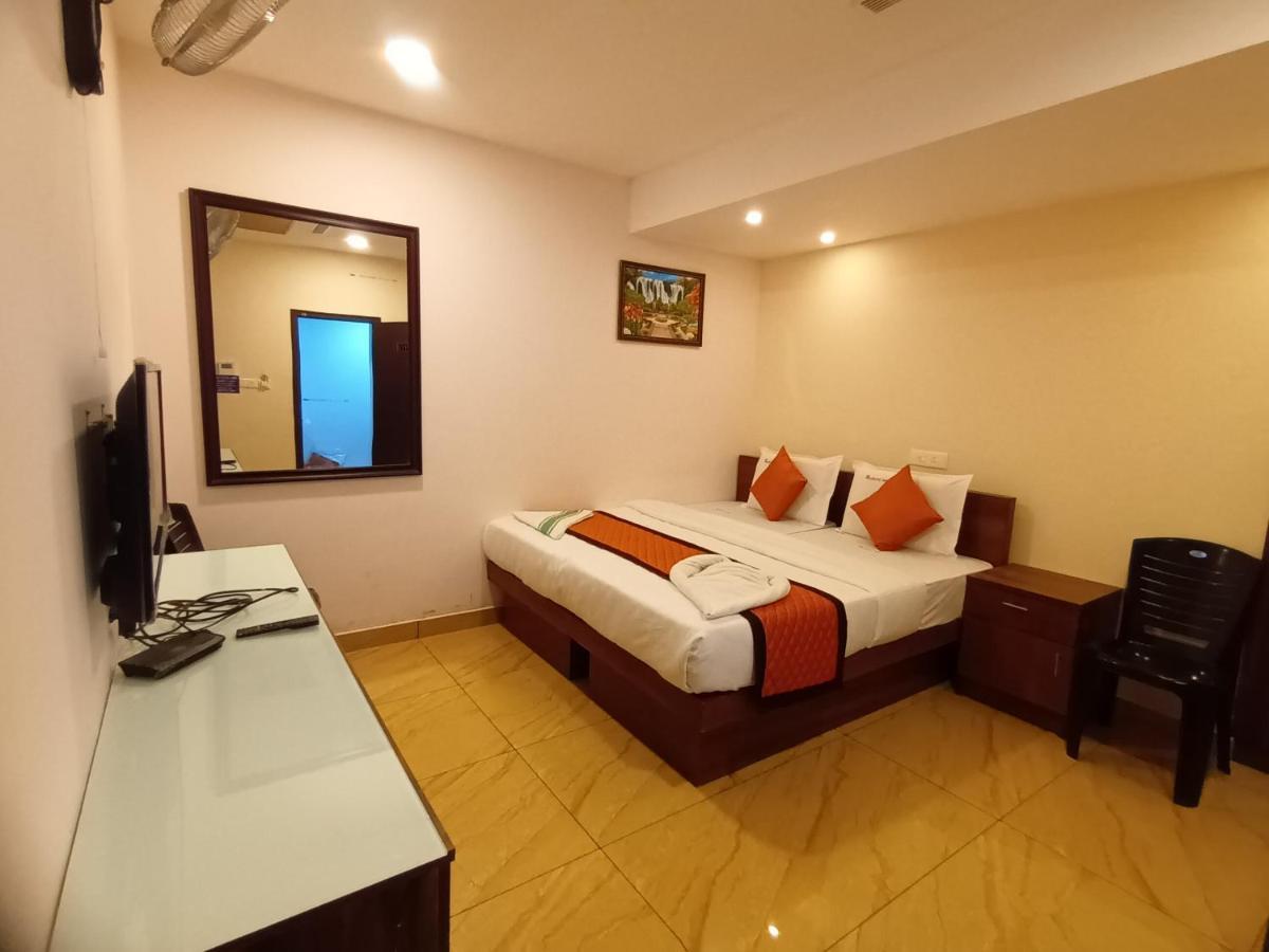 Majestic Inn Тривандрум Экстерьер фото